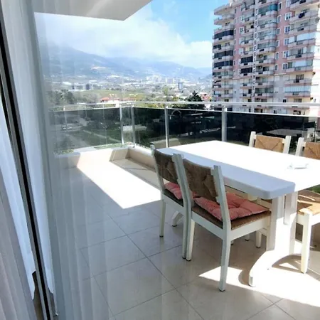Apartment White Gold Avokado